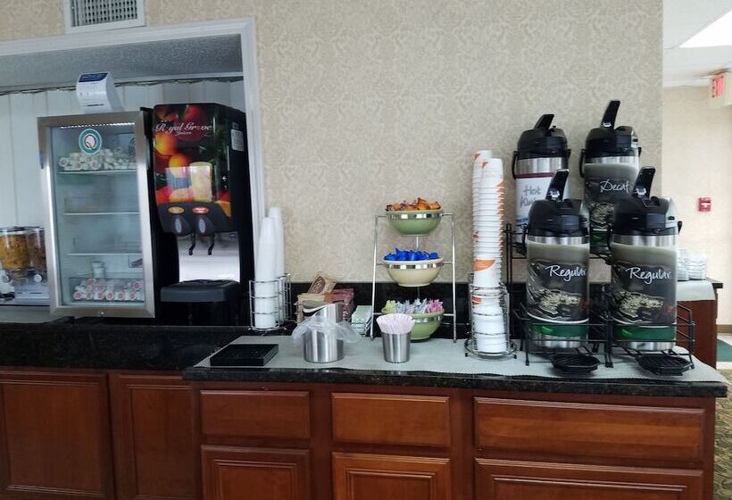 فندق Quality Suites Paducah I 24