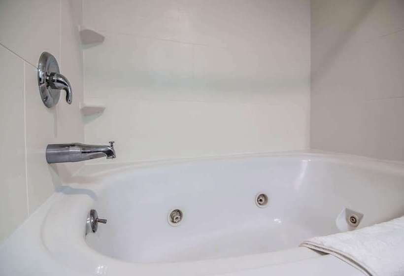 فندق Quality Suites St. Joseph