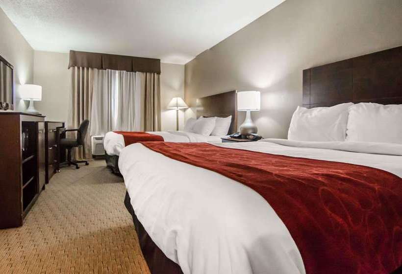 فندق Quality Suites St. Joseph