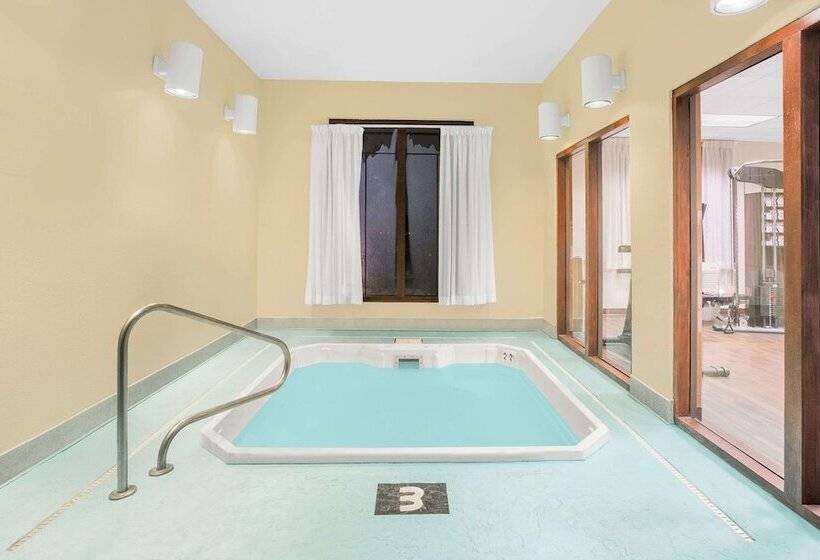 ホテル Ramada By Wyndham Denver International Airport