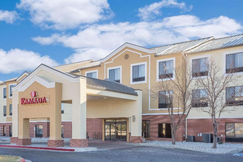 فندق Ramada By Wyndham Denver International Airport