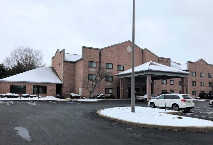 فندق Red Roof Inn & Suites Chestertown