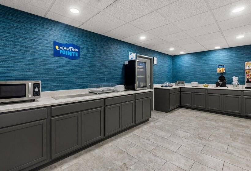 فندق Clarion Pointe Hinesville Near Fort Stewart