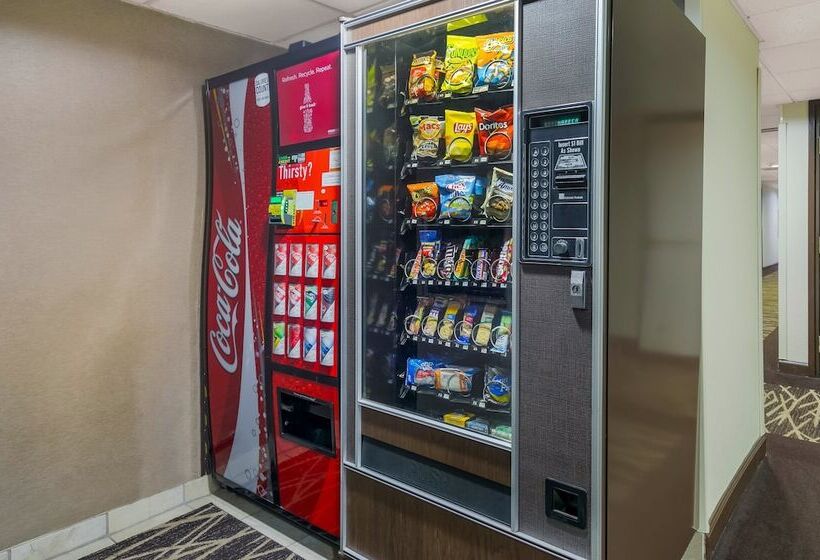 בית מלון כפרי Red Roof Inn & Suites Knoxville East