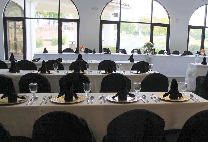 Regalia Hotel & Conference Center