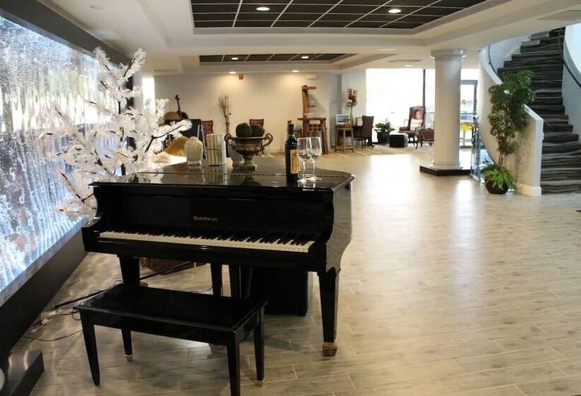 Regalia Hotel & Conference Center