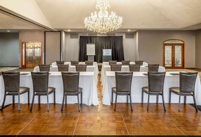 Riverview Inn & Suites, Ascend Hotel Collection