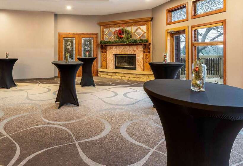 Riverview Inn & Suites, Ascend Hotel Collection