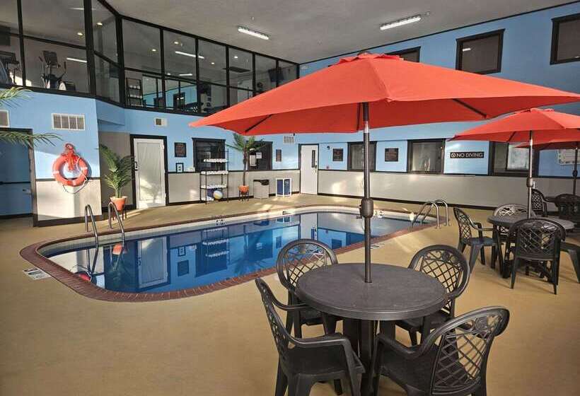 Riverview Inn & Suites, Ascend Hotel Collection