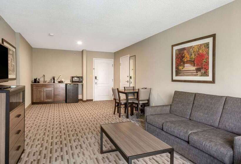 Riverview Inn & Suites, Ascend Hotel Collection