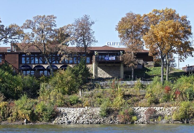 Riverview Inn & Suites, Ascend Hotel Collection