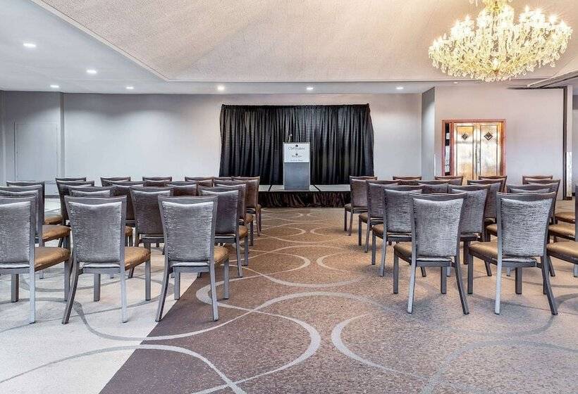 Riverview Inn & Suites, Ascend Hotel Collection