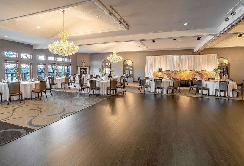 Riverview Inn & Suites, Ascend Hotel Collection