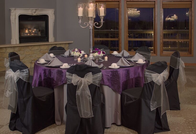 Riverview Inn & Suites, Ascend Hotel Collection