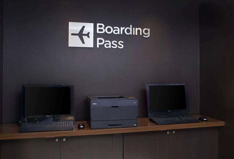 호텔 Sonesta Select Milwaukee Brookfield