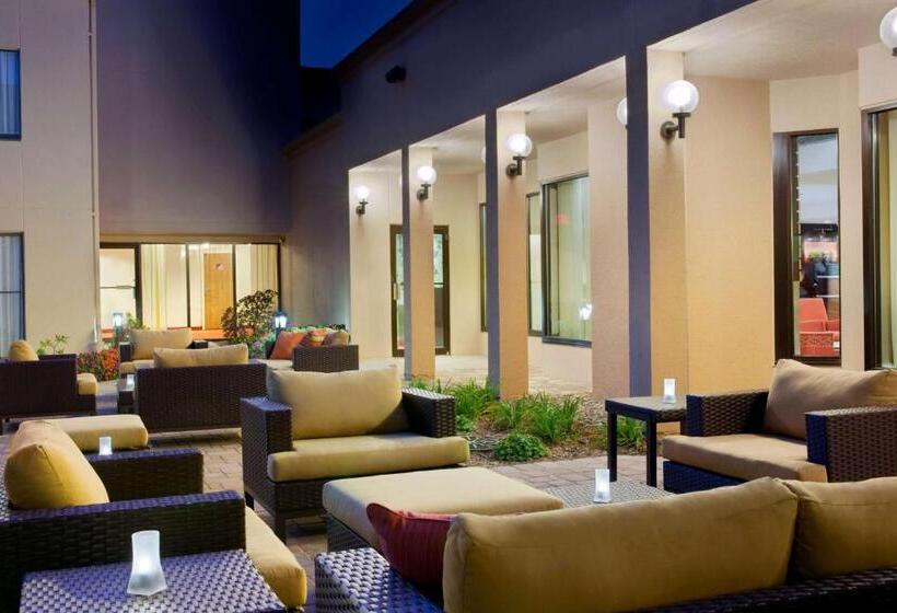 호텔 Sonesta Select Milwaukee Brookfield