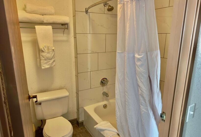 Sylo Hotel Denver Airport, A Ramada By Wyndham