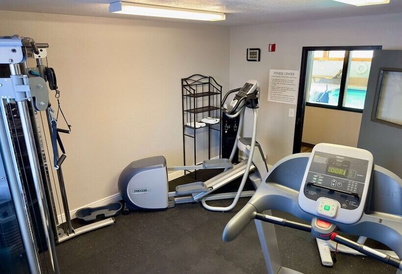 Sylo Hotel Denver Airport, A Ramada By Wyndham