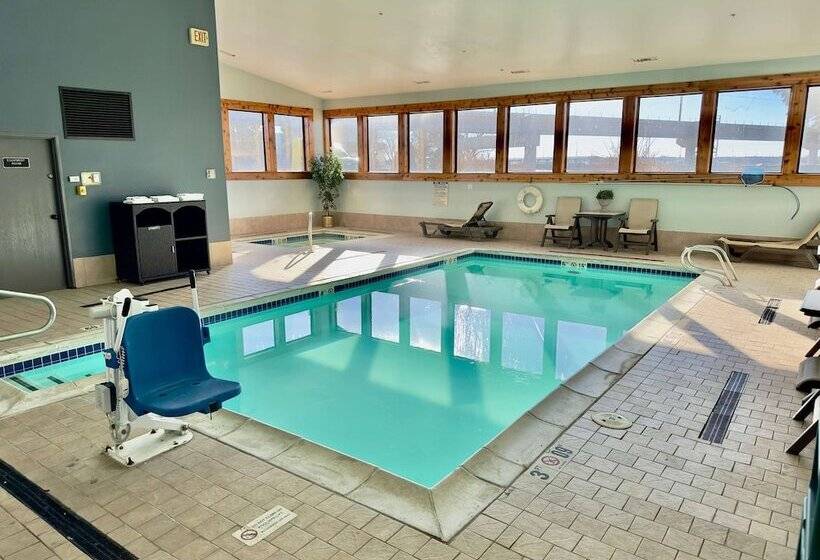 Sylo Hotel Denver Airport, A Ramada By Wyndham