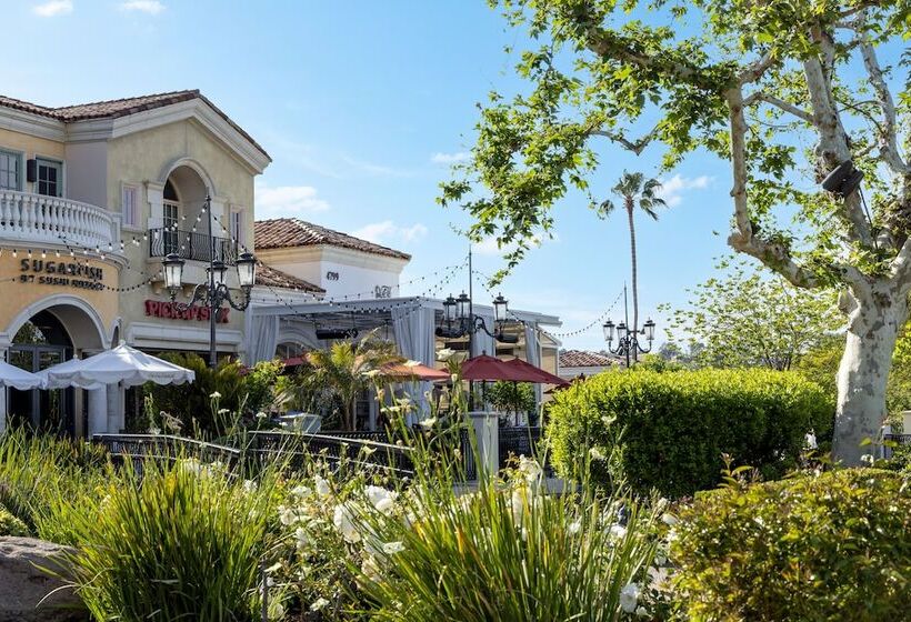 فندق The Anza  A Calabasas