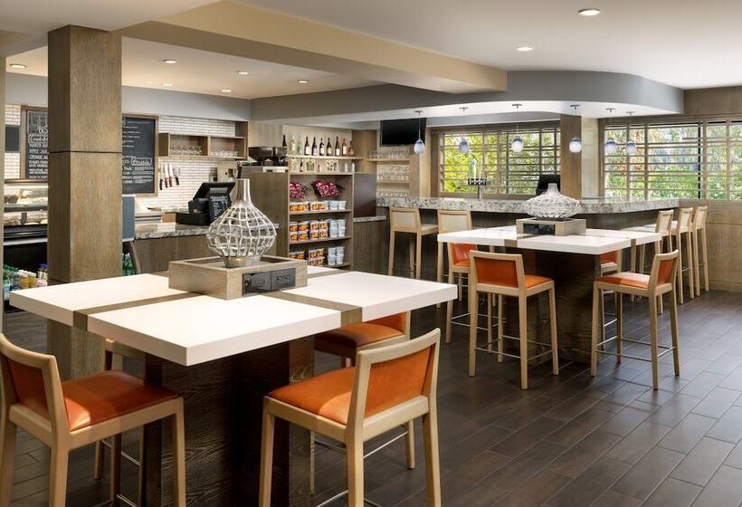 فندق The Anza  A Calabasas