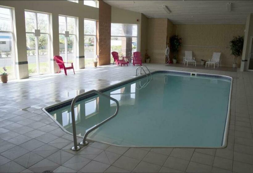 Отель Comstock Inn & Conference Center