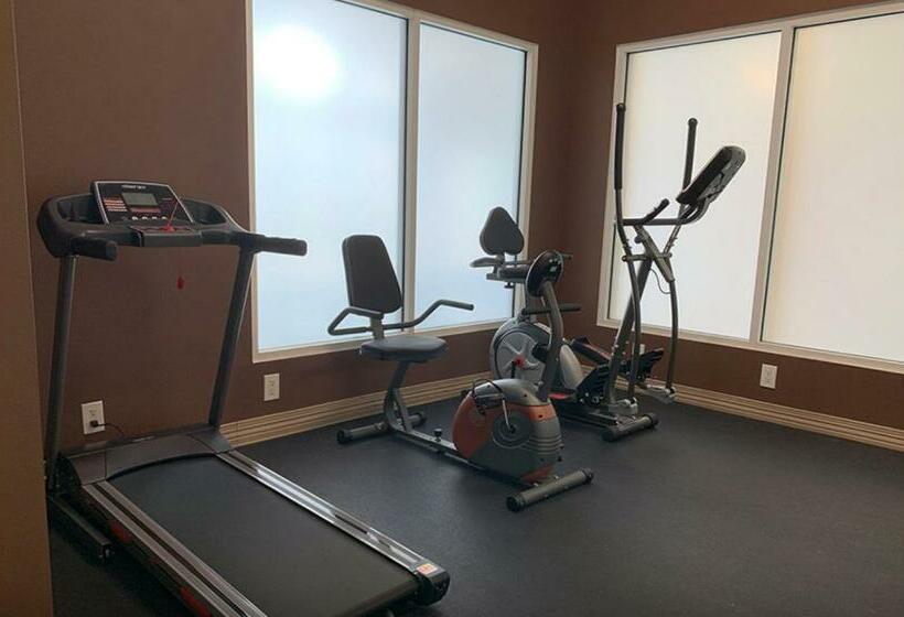 Отель Comstock Inn & Conference Center