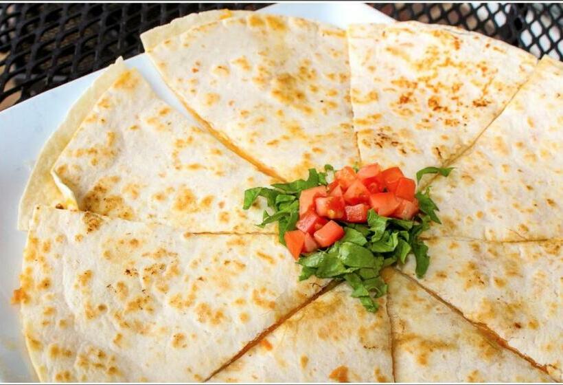 Отель Comstock Inn & Conference Center