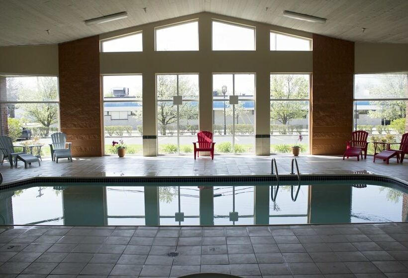 Отель Comstock Inn & Conference Center