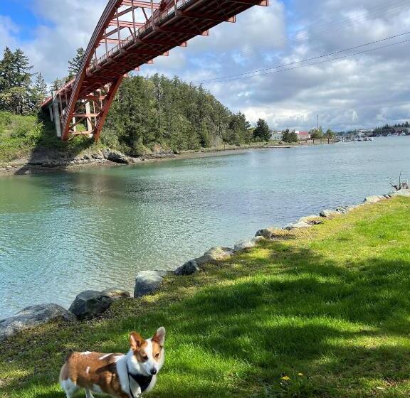 فندق The La Conner Inn