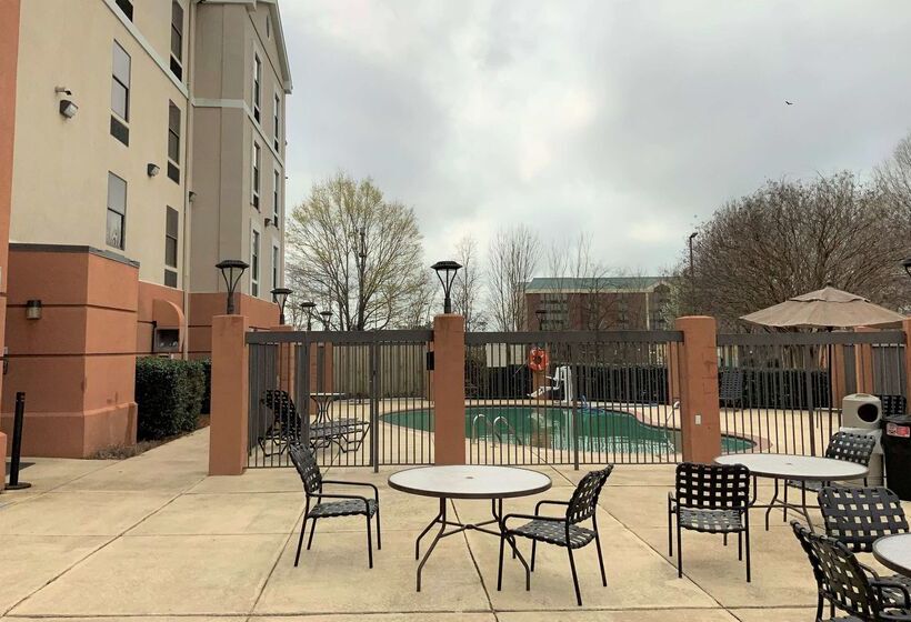 فندق Wingate By Wyndham Jackson Ridgeland