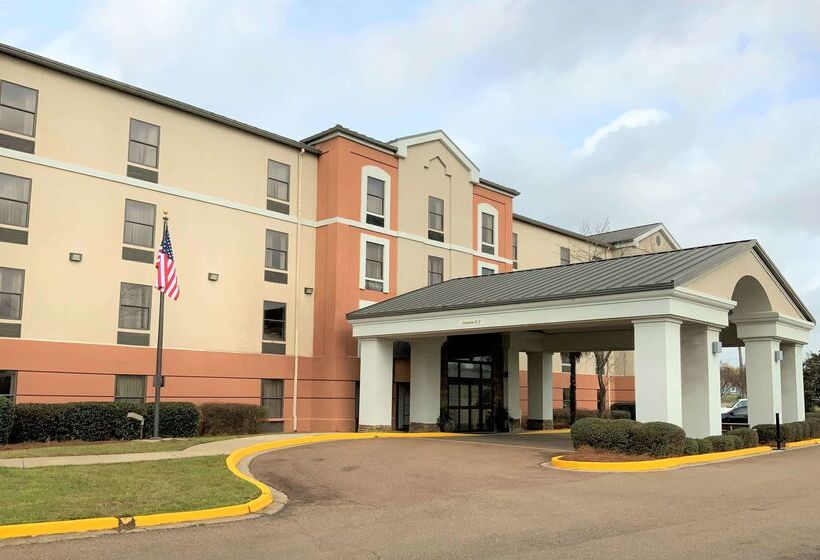 فندق Wingate By Wyndham Jackson Ridgeland