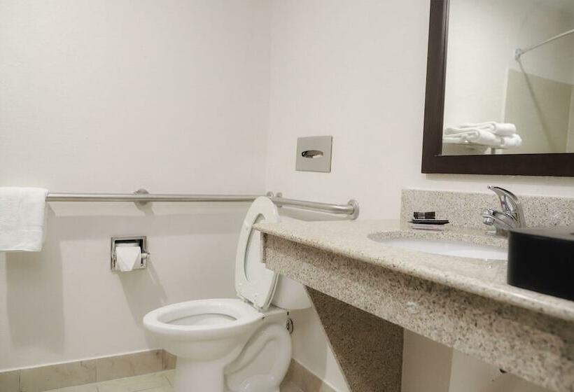 فندق Wingate By Wyndham Jackson Ridgeland