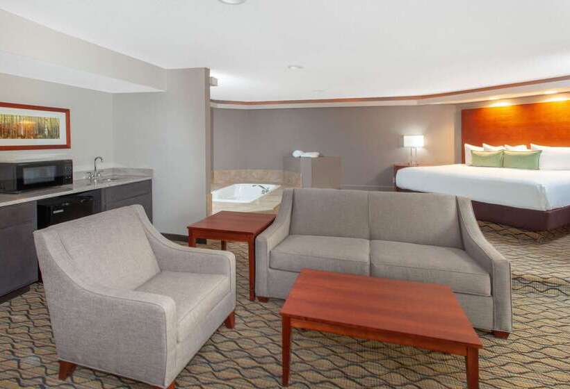 هتل Wyndham Garden Fort Wayne