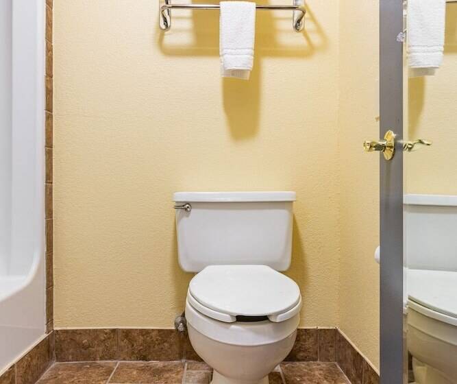 Motel 6 Tulsa, Ok Airport