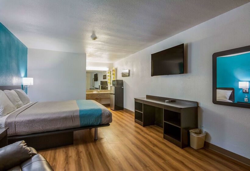 Motel 6 Freeport, Tx