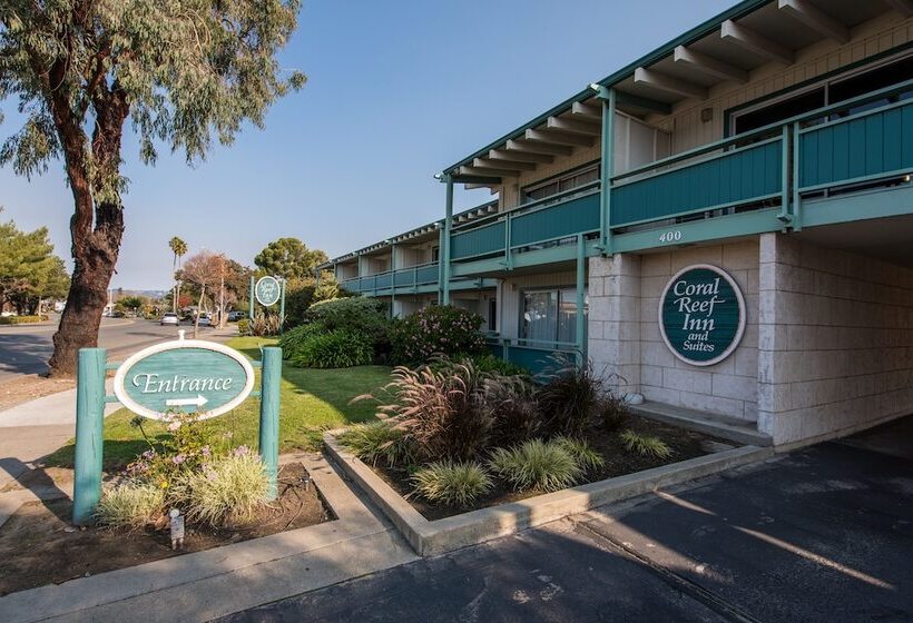 فندق على الطريق Coral Reef Inn & Condo Suites