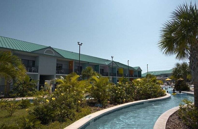 منتجع Beachside Hotel And Suites