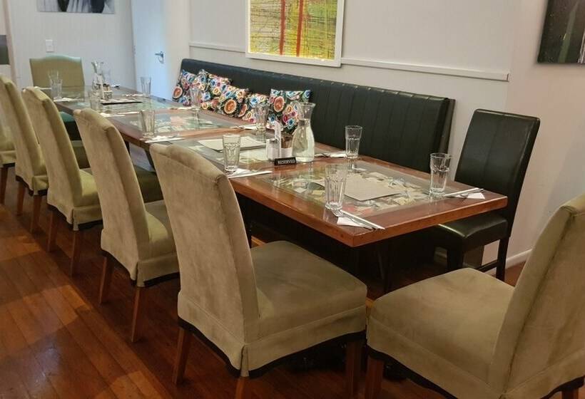 هاستل Tuatara Lodge