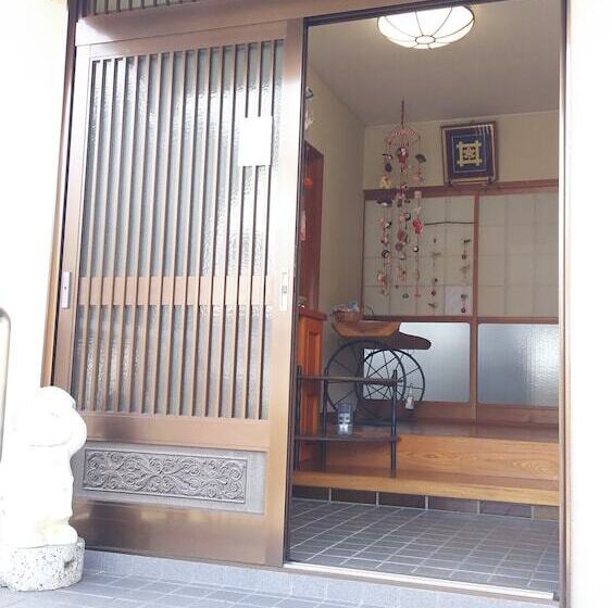 تختخواب و صبحانه Houtouji Temple