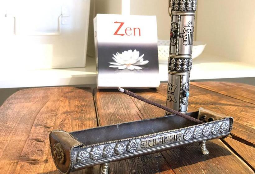 مبيت وإفطار So Hum