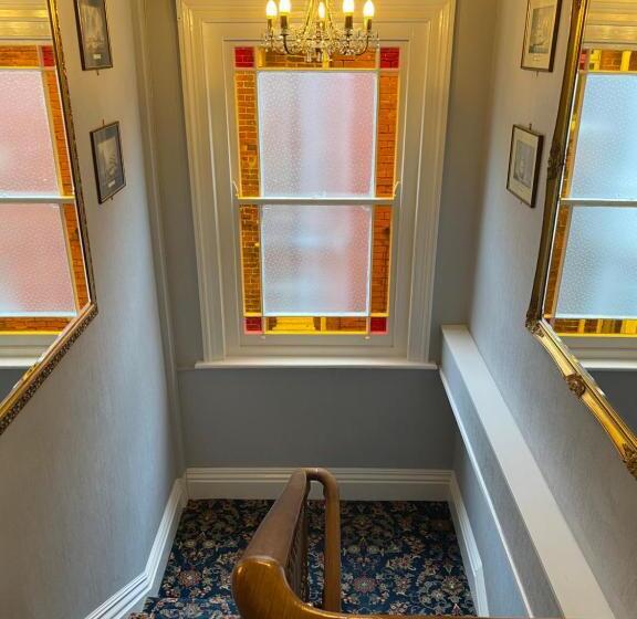 住宿加早餐  Waverley Park Lodge