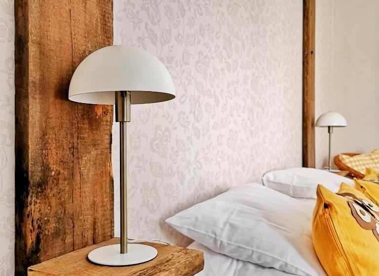 Disponentparken Café Och Bed & Breakfast