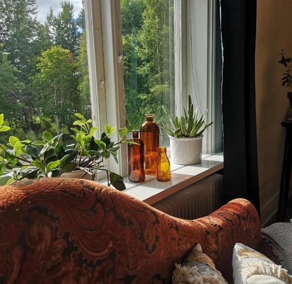 Disponentparken Café Och Bed & Breakfast