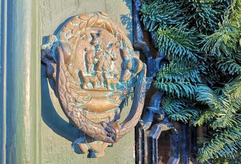 Disponentparken Café Och Bed & Breakfast