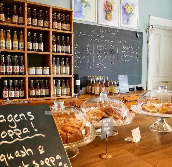 Disponentparken Café Och Bed & Breakfast