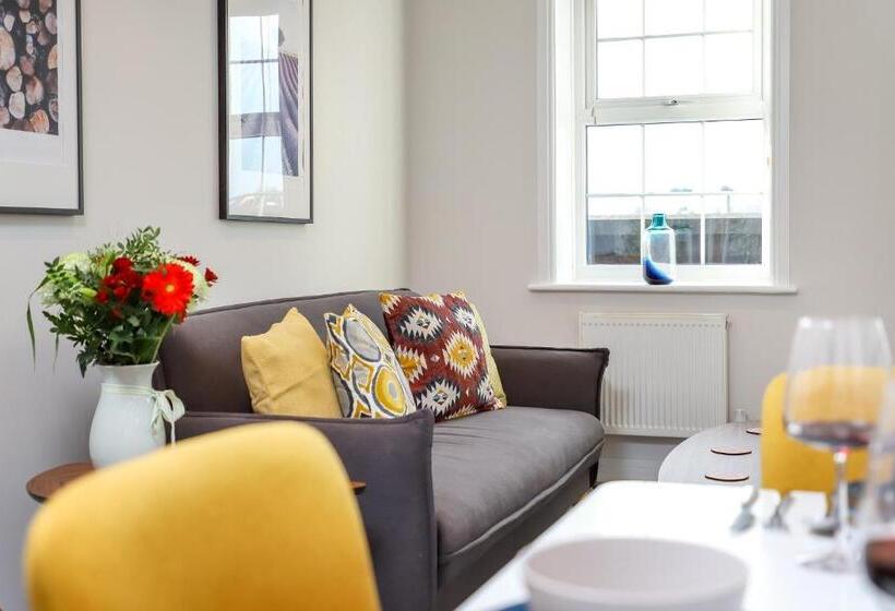 Executive Apartments