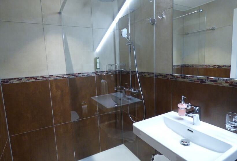 בית מלון כפרי La Belle Croix