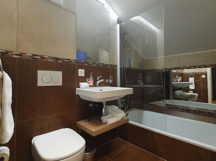 בית מלון כפרי La Belle Croix