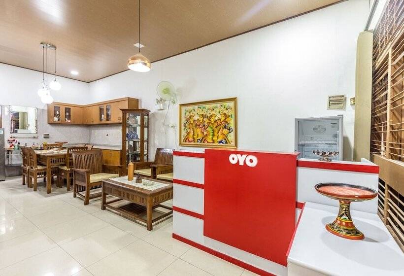 ホテル Oyo 1082 Residence Arie 1